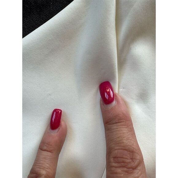 Good American Women's Lightweight Scuba Scoop Neck Stretch Crop Tee Size 2 - Picture 7 of 9